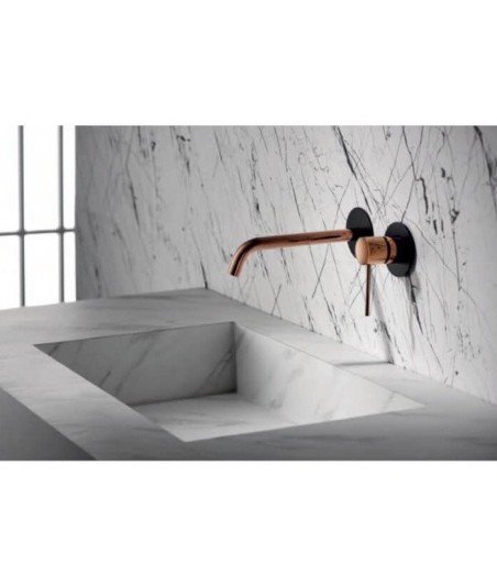 Grifo negro mate y oro rosa brillo empotrado de lavabo milos imex