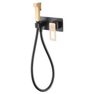 Grifo negro y dorado...