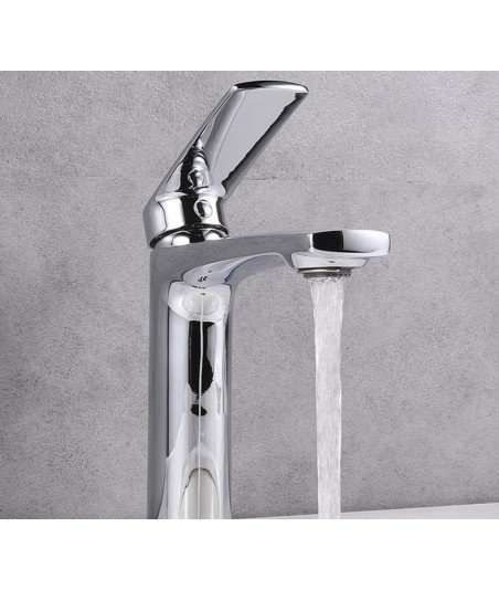 Grifo de caño alto UGO