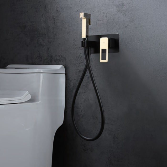 Grifo negro y dorado empotrado de bidé Suecia IMEX